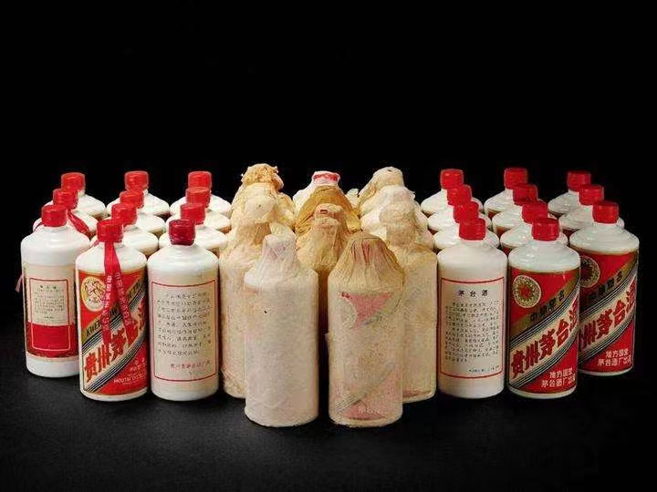 衢江日照岚山回收酒价格哪里回收(附近上门回收茅台酒）?